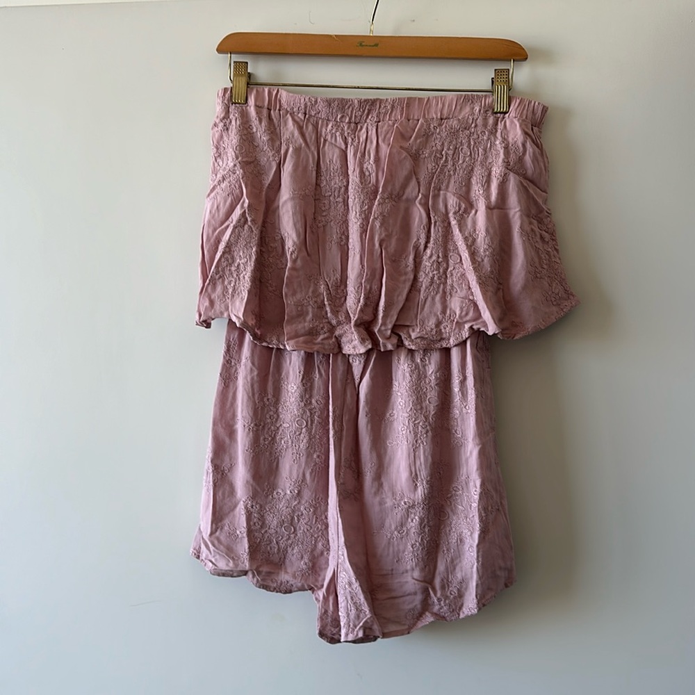 Mauve strapless romper